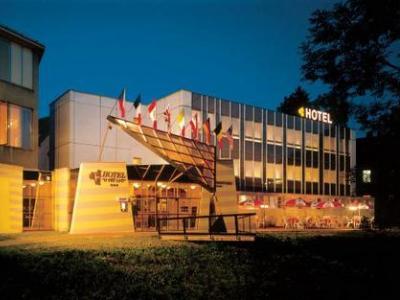 Hotel U Tri Lvu Ceske Budejovice Bagian luar foto