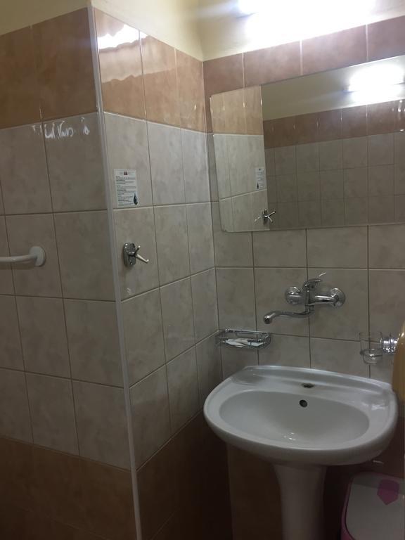 Hotel U Tri Lvu Ceske Budejovice Bagian luar foto